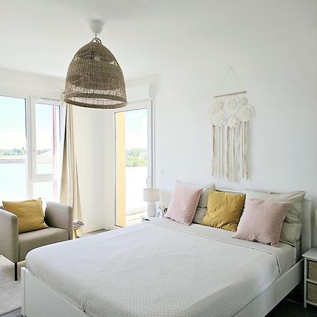 Lakeside Provence - Appartement Classe 4 Etoiles, Vue Sur Le Lac, Parking Sous-Sol, Double Clim Monteux Buitenkant foto