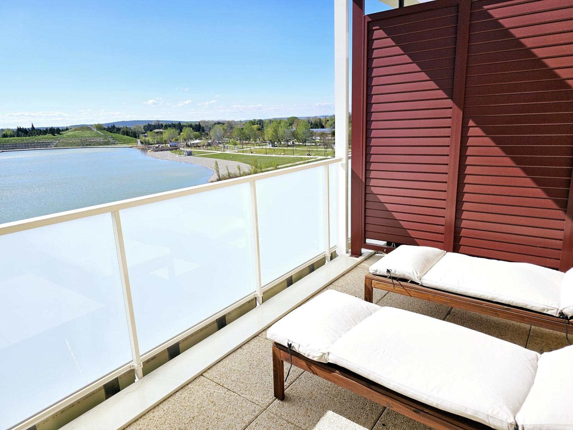 Lakeside Provence - Appartement Classe 4 Etoiles, Vue Sur Le Lac, Parking Sous-Sol, Double Clim Monteux Buitenkant foto